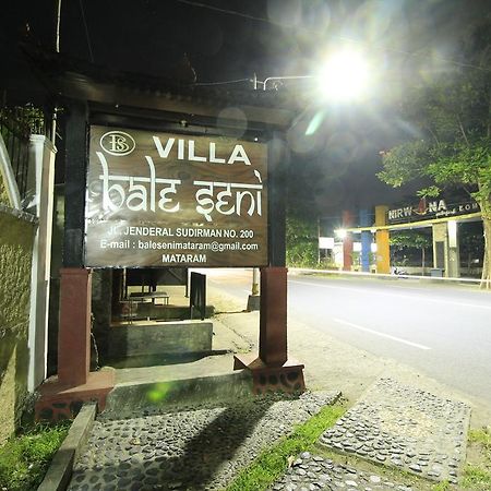 Villa Bale Seni Mataram Exterior foto