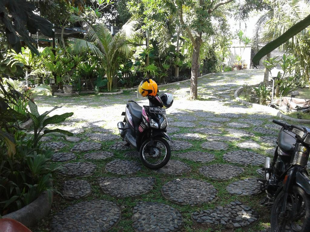 Villa Bale Seni Mataram Exterior foto