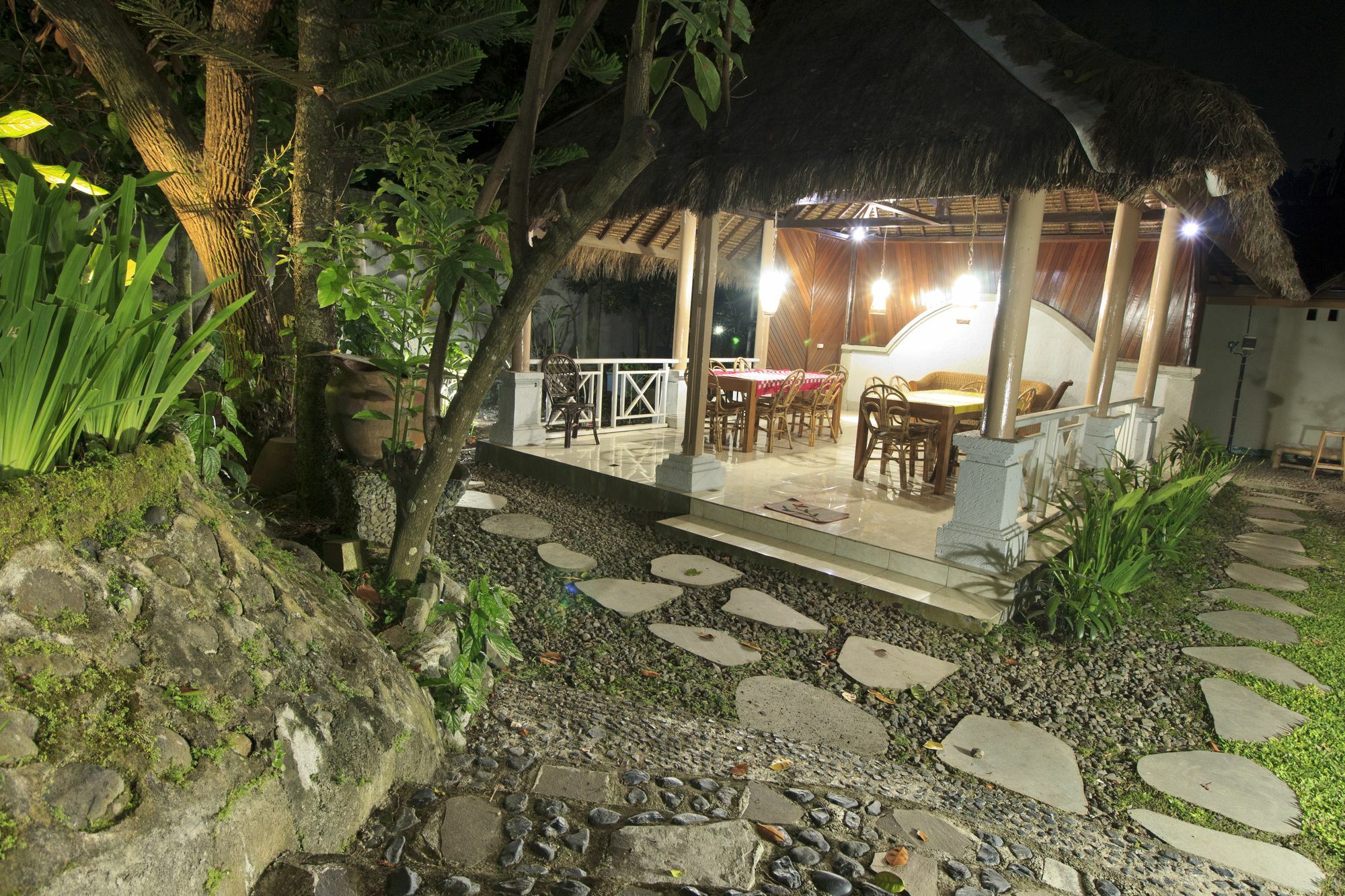 Villa Bale Seni Mataram Exterior foto